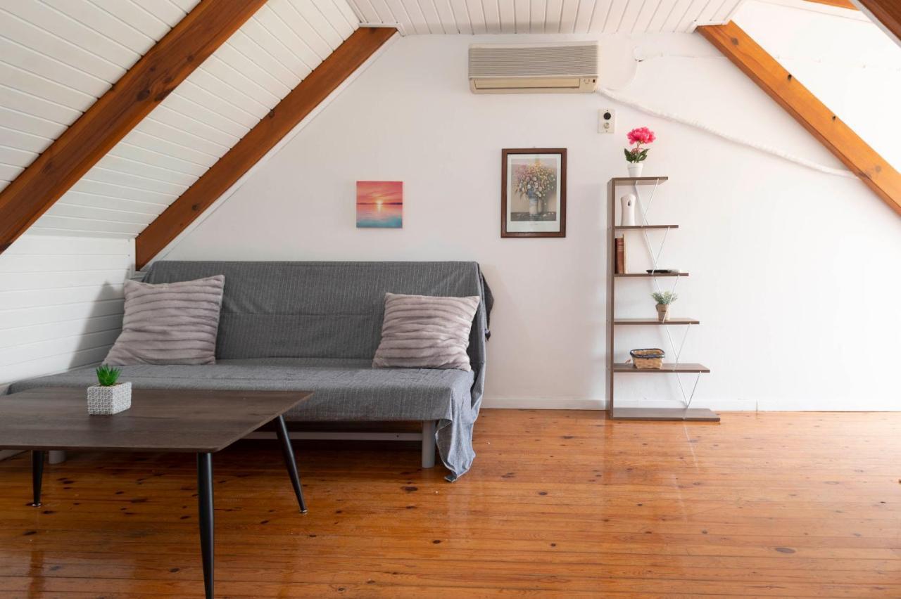 지아로바 Giorgos House Attic 아파트 외부 사진