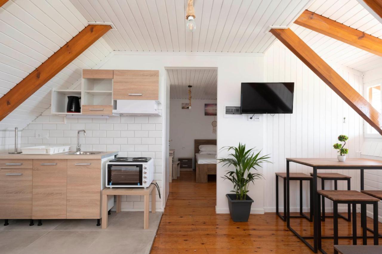 지아로바 Giorgos House Attic 아파트 외부 사진